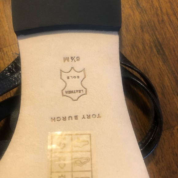 NIB $298 TORY BURCH Miller Jeweled Medallion Thong Sandals in size 6.5! - Picture 11 of 13